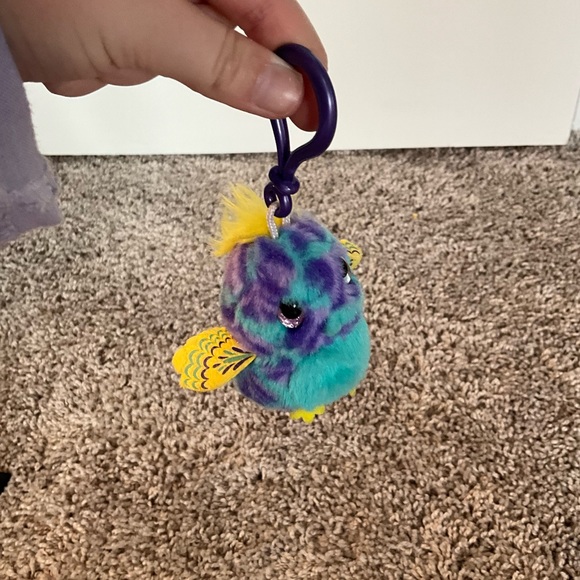 Tie-dye llama - Picture 8 of 10